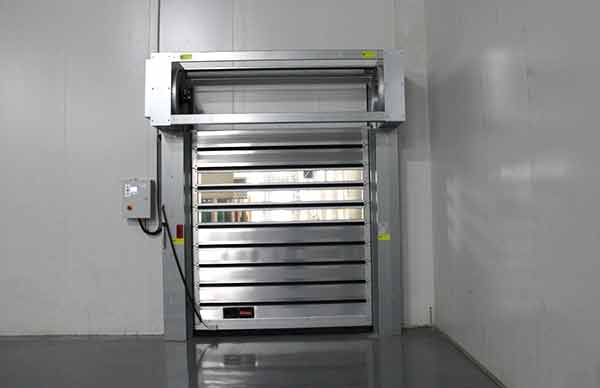 快速工業(yè)門安裝案例圖